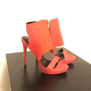 Sleek Orange sandals